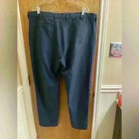 Greg Norman Men’s Straight Leg Navy Golf Slacks Size 40x32 Moisture Wicking - Picture 2 of 10